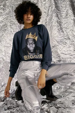 DAYDREAMER Biggie/Notorious B.I.G. Gold Crown Raglan Crew Sweatshirt in Vintage Black thumbnail 2
