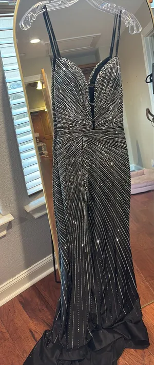 Sherri Hill Prom Dress thumbnail 1