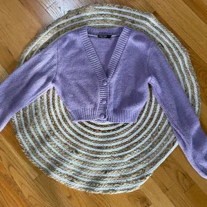 Nasty Gal Knit The Floor V-Neck Cropped Cardigan thumbnail 3