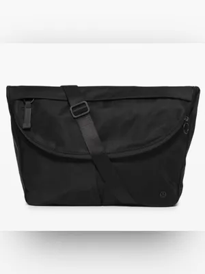Lululemon All Night Festival Bag Large in Black Vol 10L Athleisure Minimalist thumbnail 4