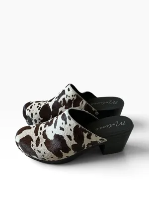 Matisse chunky wooden heel cow hair leather clogs brown and white slip on mules thumbnail 3