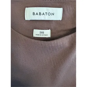 Aritzia Babaton Chocolate Brown Fitted Cropped Crewneck T Shirt XXS thumbnail 2