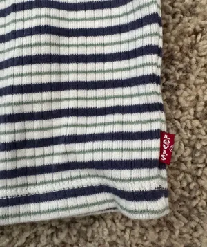 Levi’s short sleeve button down Ribbed Tee Shirt thumbnail 3