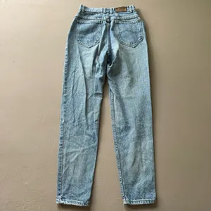 Vintage 90s Lee Slim Straight Fit Jeans thumbnail 3