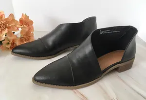 Cut Out Ankle Boots, Size 9 1/2 Black thumbnail 1