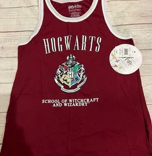 Hogwarts shirt thumbnail 1