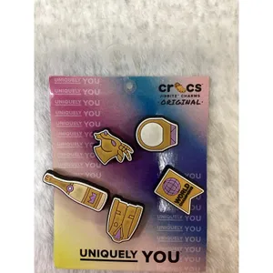Crocs Jibbitz Charms Winner 5 Pack Gold Purple Championship Ring NEW-no plastic thumbnail 3