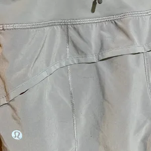 Lululemon Shorts Hotty Grey Hot thumbnail 3