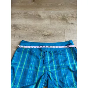 THE NORTH FACE size 12 women's REVERSIBLE Swim Board Shorts Blue/Green Plaid thumbnail 16