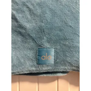 Alo Yoga Crop Top Womens Small Blue Terry Cloth Square Neck Short Sleeve Yoga thumbnail 4