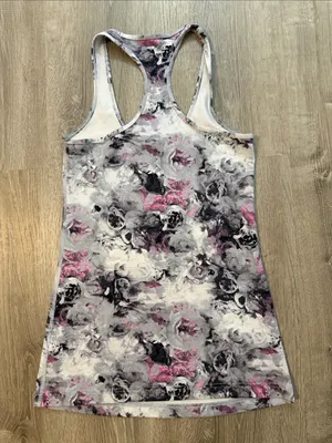 Lululemon 6 Cool Racerback Workout‎ Yoga Lounge Women’s Floral Athletic Tank Top thumbnail 2