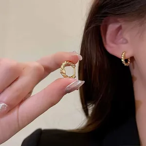 15mm Twist Small Gold Hoop Earrings for Women thumbnail 4