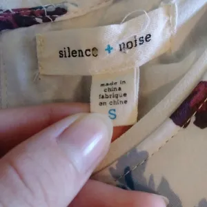 Urban Outfitters Silence + Noise White Floral Short Sleeve Swing Mini Dress thumbnail 5