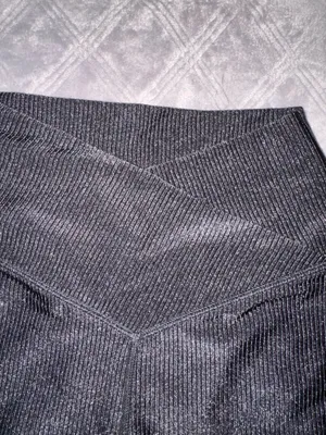 Offline by aerie women’s ribbed biker shorts size M black thumbnail 2