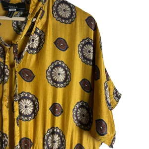 Nissa Marigold Medallion Print Silk Blend Short Sleeve A-Line Midi Dress Size 8 thumbnail 10