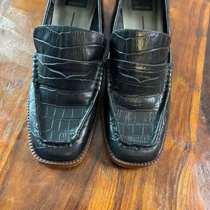 Dolce Vita Hoven Black Croc Embossed Leather Block Heel Penny Loafers Womens 9.5 thumbnail 7