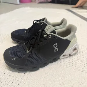 On Cloudflyer 9.5 Helion Cloudtec Swiss Engineering running shoes 3262 Black thumbnail 9