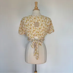 Blu Pepper Pleated Floral V-Neck Crop Top - Cream and Yellow thumbnail 3
