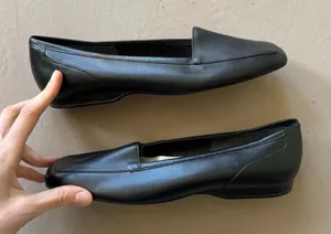 Vintage Gloria Vanderbilt Leather Square Toe Flats thumbnail 1