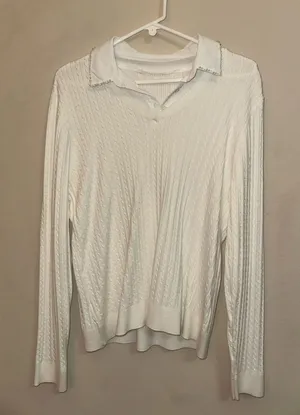 White collar sweater Size L thumbnail 1