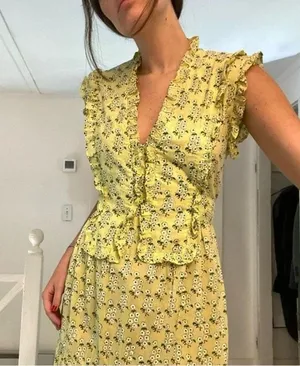 Banjanan Cordelia Floral Tiered Ruffle Midi Dress Yellow Size XS Retail $285 thumbnail 4
