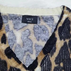 VICI‎ V-neck Animal Print Sweater Small New thumbnail 4