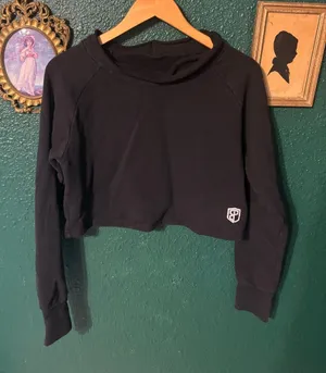 Born Primitive Cropped Black Athletic Mock Neck Crewneck Sz Medium thumbnail 1