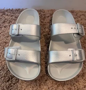 Shade & Shore Women's Size 7 Silver Metallic Double Buckle Slide Sandals thumbnail 1