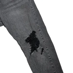 Wilde fable high rise mom jeans black distressed ankle length size 4 casual thumbnail 3