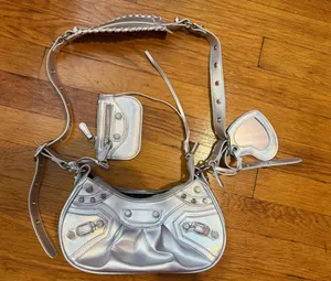 Silver Purse thumbnail 1