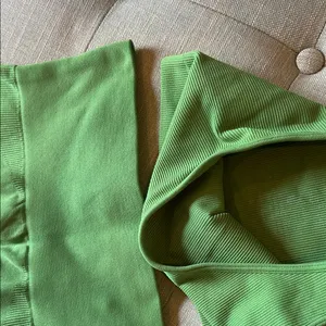 Set Active Green One Shoulder Sports Bra/ Legging Combo Size Small thumbnail 7