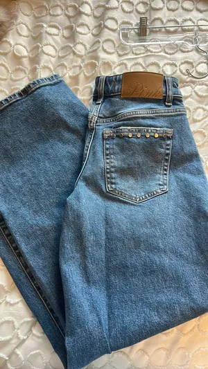 PINK Victoria's Secret studded jeans thumbnail 4
