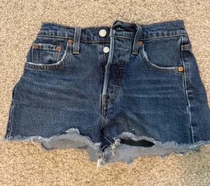 Levi’s 501 Shorts thumbnail 1