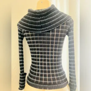 Free People Snowbunny Girlfriend off the shoulder top size med stretchy fabric thumbnail 8