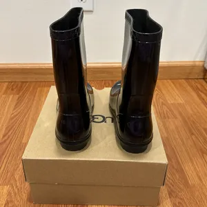 UGG rainboots thumbnail 3