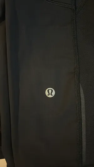 Lululemon Capri Leggings Black thumbnail 3
