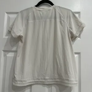 Lululemon T Shirt Size 8 thumbnail 5