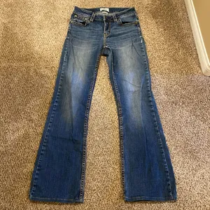 Shyanne Bootcut Jeans thumbnail 1