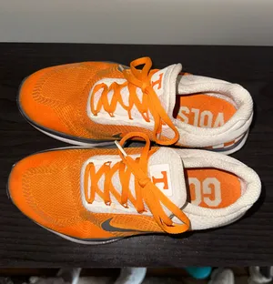 University of Tennessee Nike Sneakers thumbnail 3