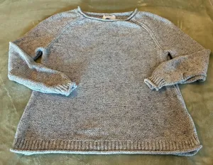 Women’s Old Navy Size Small Heather Gray Knit Crewneck Sweater thumbnail 1