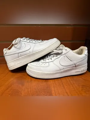 Nike Air Force 1 Low Triple White Sneakers Women’s Size 7 Classic Casual Shoes thumbnail 2