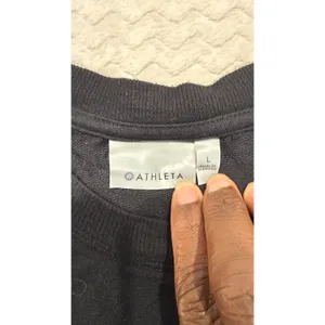 Athleta Womens Black Tulip Hem Raglan Sleeve Modal Sweatshirt Large L 4602 thumbnail 3