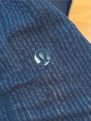 Lululemon Flip Your Dog Long Sleeve in Burlap Texture Burnout Black thumbnail 4