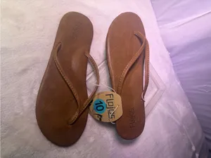 Flojos Brown Women's Flip Flop Sandals - Simple Leather-Look Straps thumbnail 2