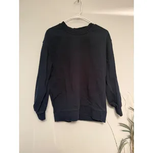 Lululemon Perfectly Oversized Crewneck Sweatshirt Navy Blue Long Sleeve Pullover thumbnail 2