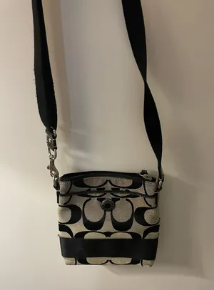 Coach Purse thumbnail 1