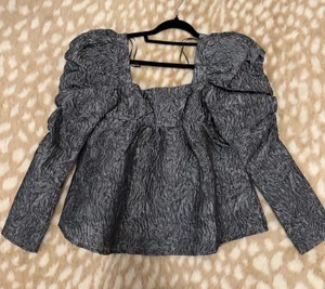 Amazing Lace Silver Puff Sleeve Metallic Top thumbnail 1