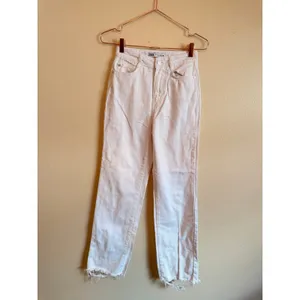 Zara Jeans Women Size‎ 0 White Straight Leg Raw Hem High Waisted Denim Pants thumbnail 2
