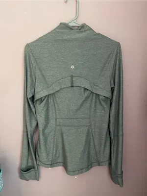 Lululemon Light Gray Women's Zip-Up Jacket - Athletic Layer thumbnail 2