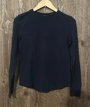 Black Long Sleeve lululemon thumbnail 1